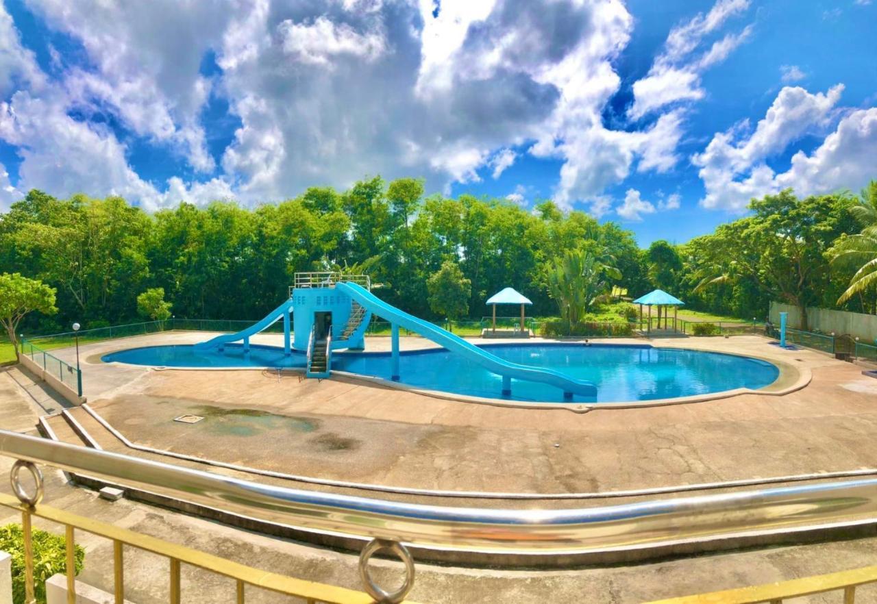 Queens Island Golf And Resort Medellin Exterior photo